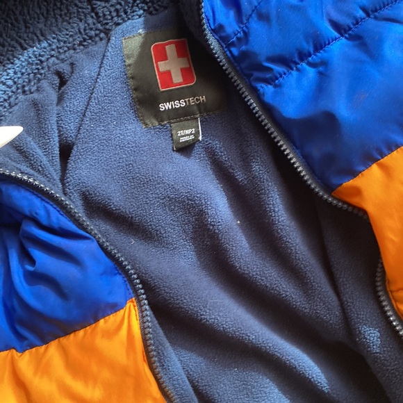 Little boy jacket - Picture 2 of 3